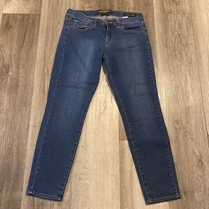 LUCKY BRAND womens low rise blue Charlie Capri stretch jeans size 6/28